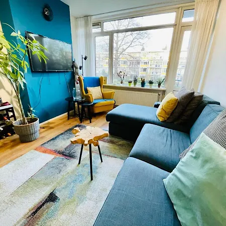 90 Sqm Apartment Next To A Pond! דירה